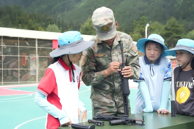 跨越三千米海拔落差的思政課：重慶江北少年致敬高原邊防